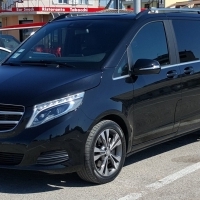 Rental vehicle for up to 7 passengers with chauffeur